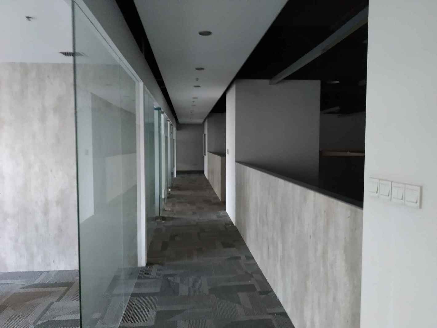 明申中心大厦900平米办公室出租_3.30元/m²/天