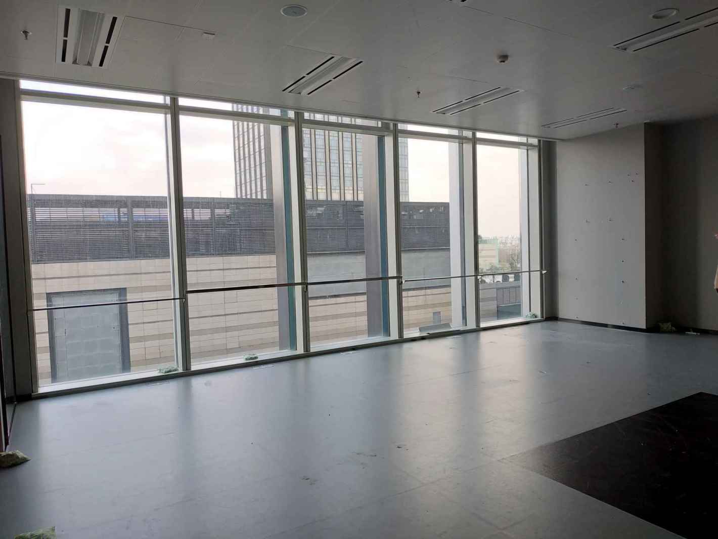 程文商务中心120平米办公室出租_1.50元/m²/天