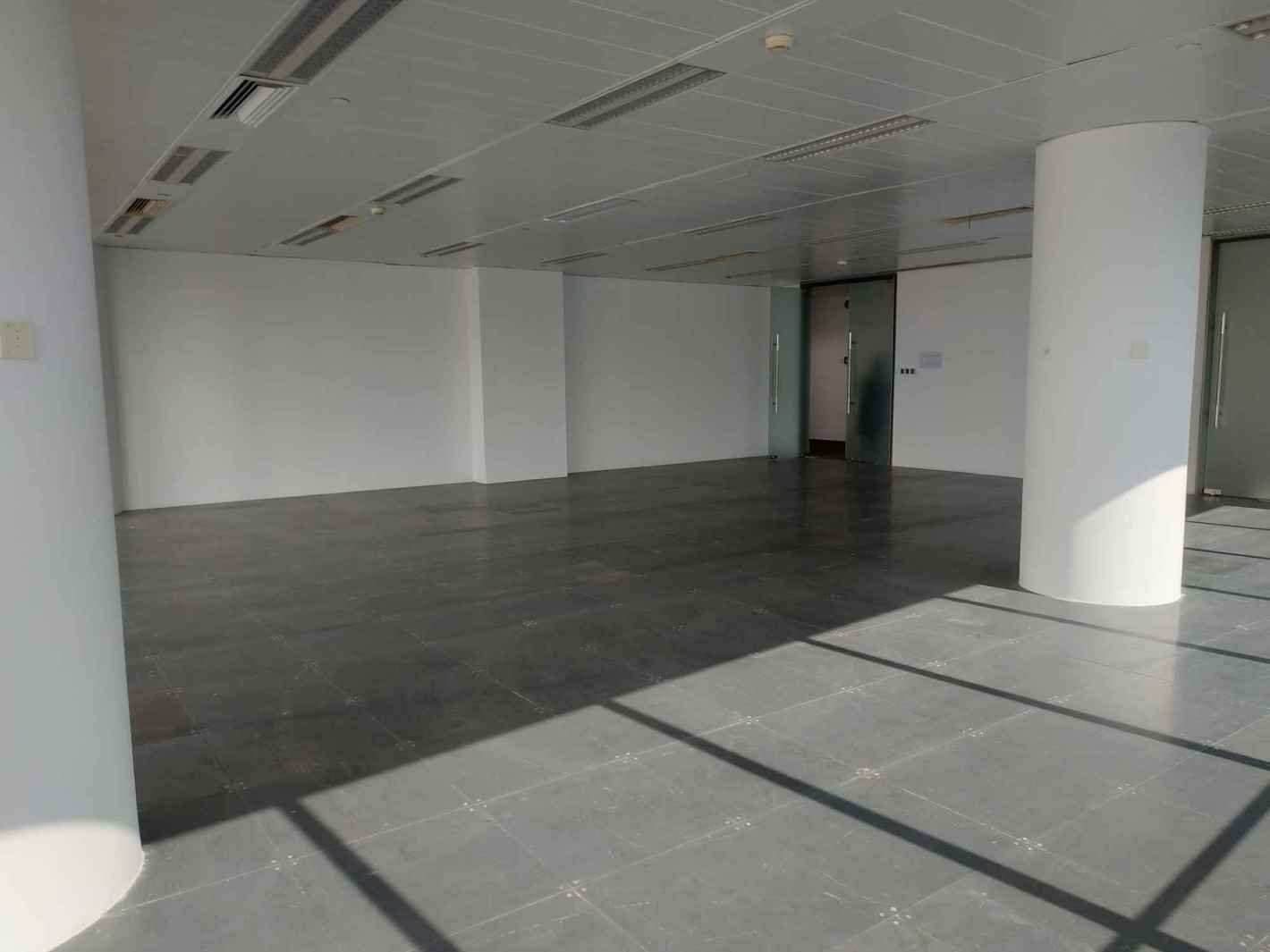 华旭国际大厦205平米办公室出租_7.70元/m²/天