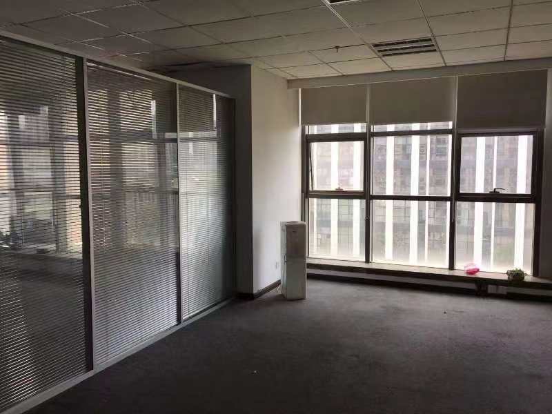 汇鑫国际大厦147平米办公室出租_4.70元/m²/天