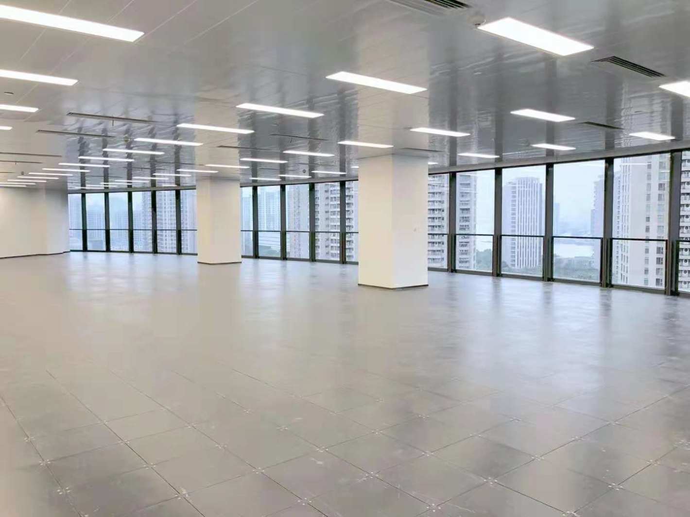 中银大厦448平米办公室出租_8.60元/m²/天
