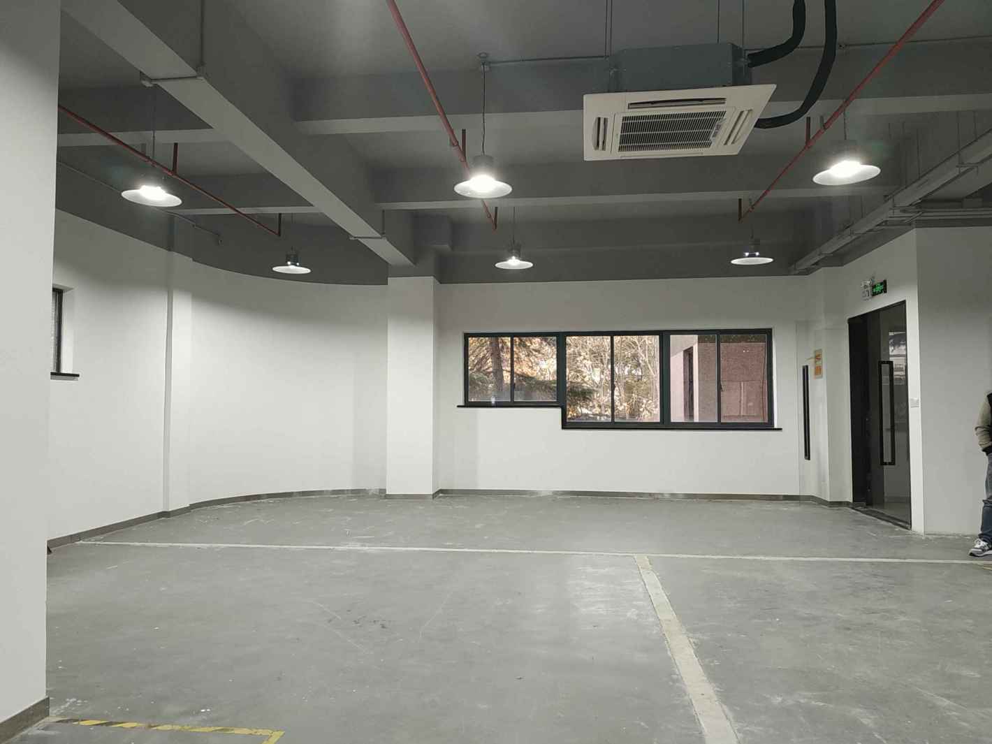 虹钦园117平米办公室出租_2.90元/m²/天