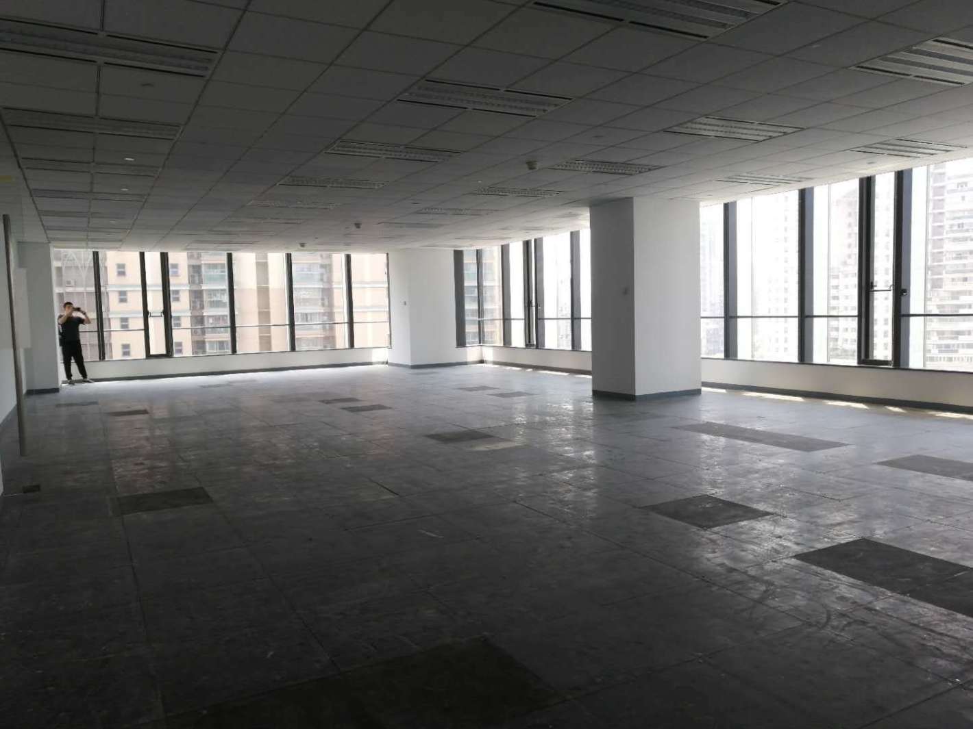 上海数娱大厦600平米办公室出租_4.00元/m²/天