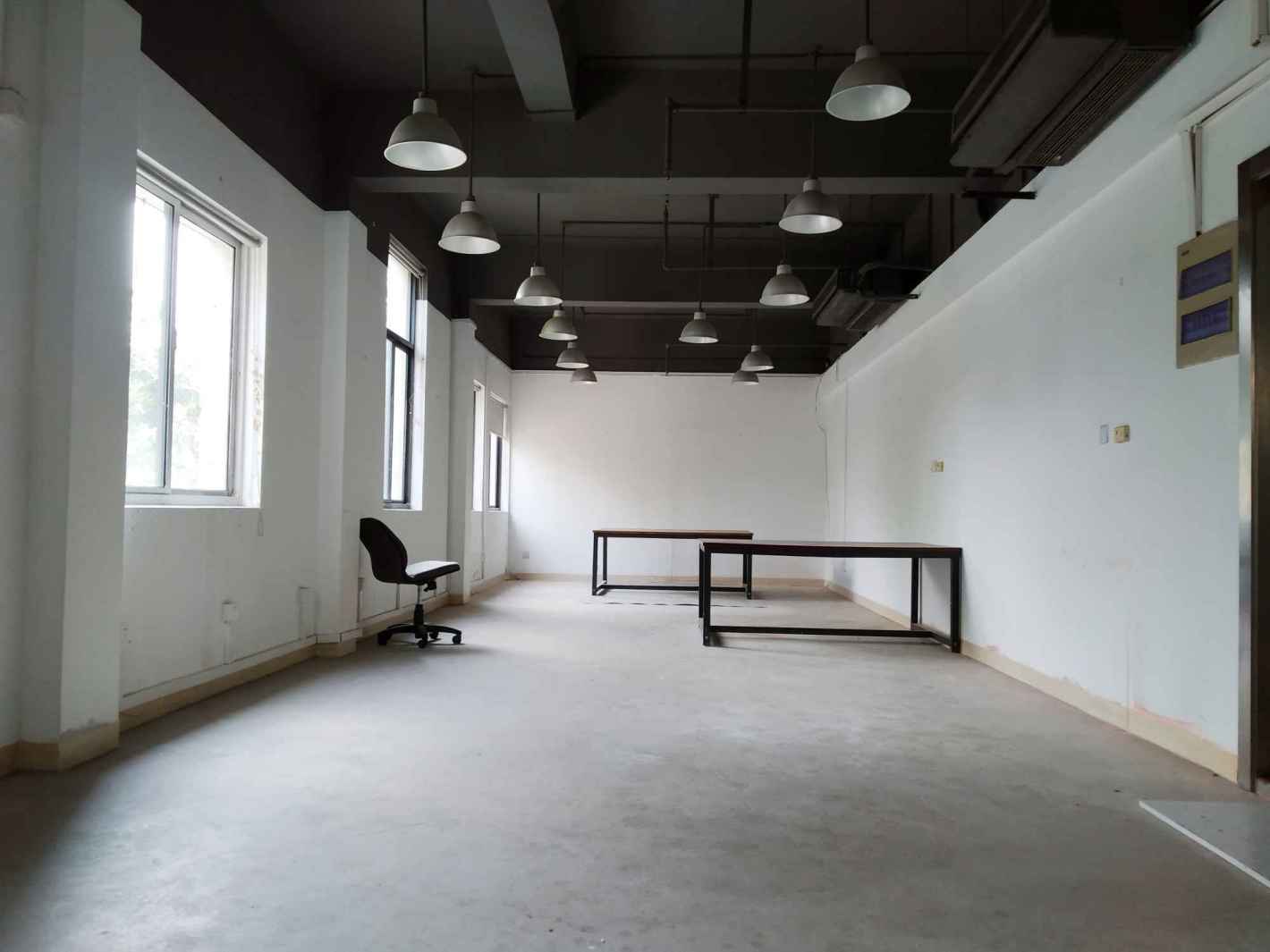 智慧桥创意产业园91平米办公室出租_3.00元/m²/天