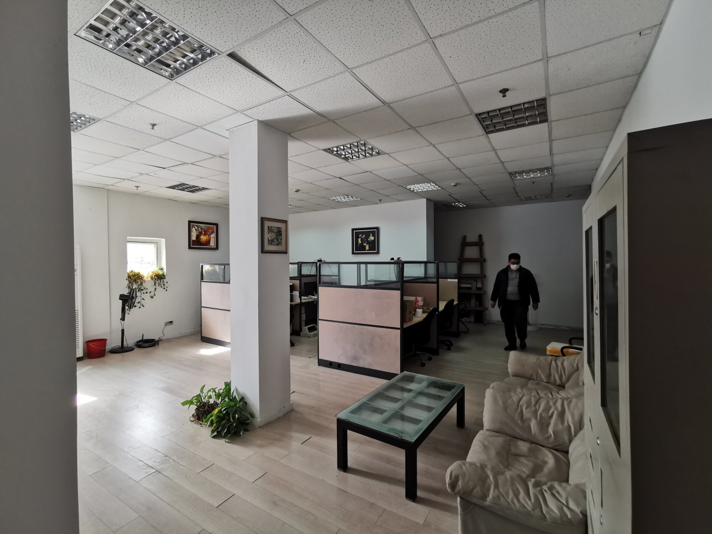 高阳商务中心102平米办公室出租_2.80元/m²/天