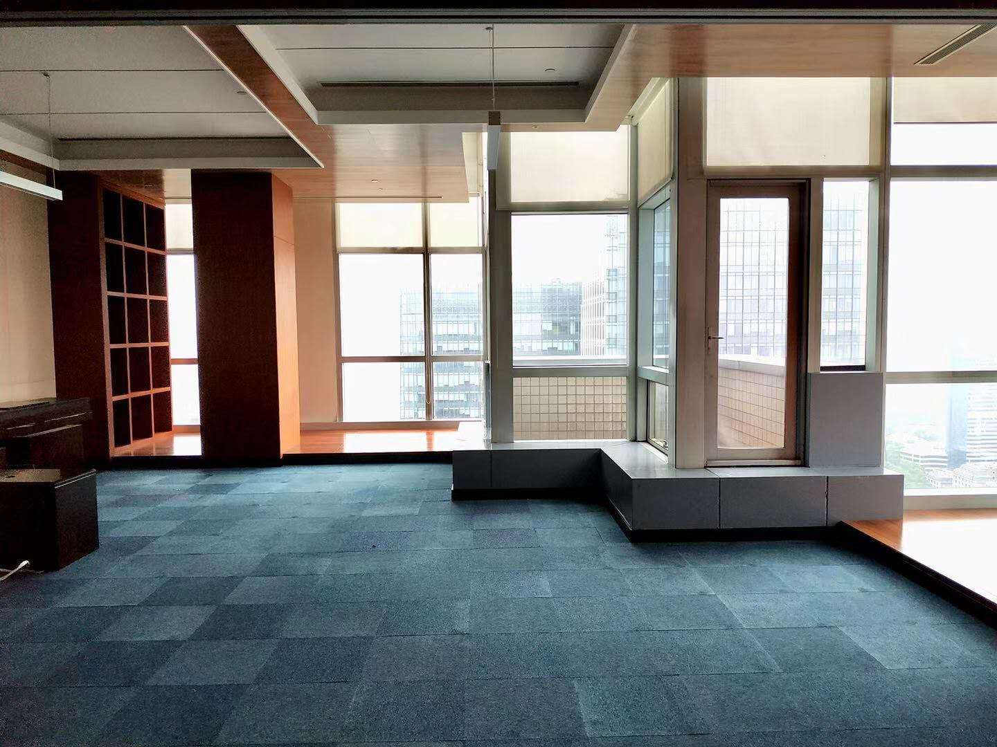 Regus 雷格斯（淮海国际广场）