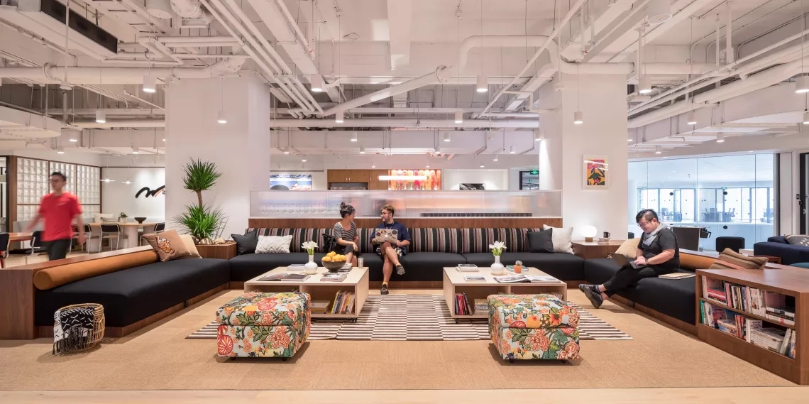 WeWork（上海招商局广场）