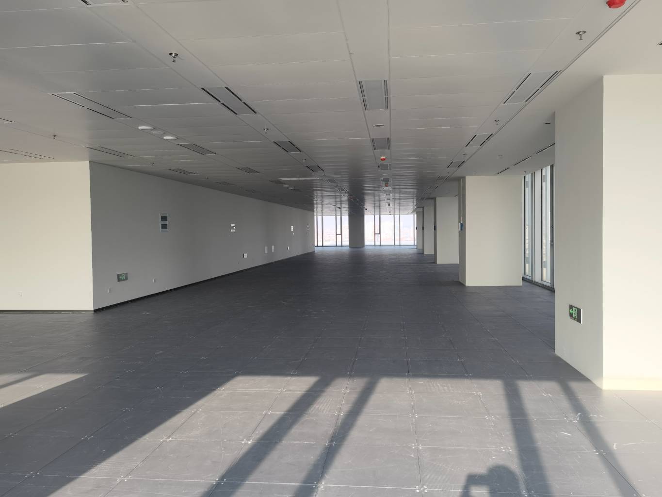 保利浦开金融中心1500平米办公室出租_6.90元/m²/天