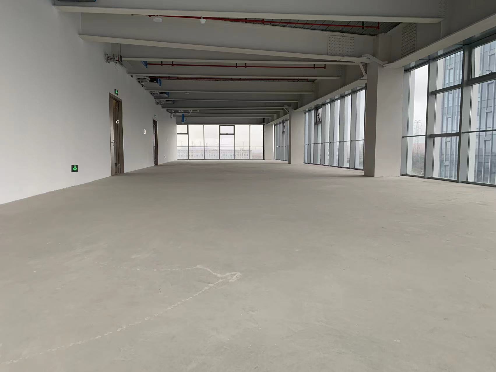 容大中心360平米办公室出租_2.10元/m²/天