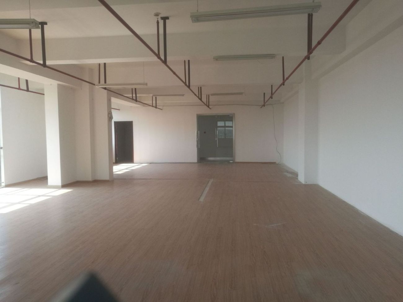 旭和环保产业园356平米办公室出租_1.90元/m²/天