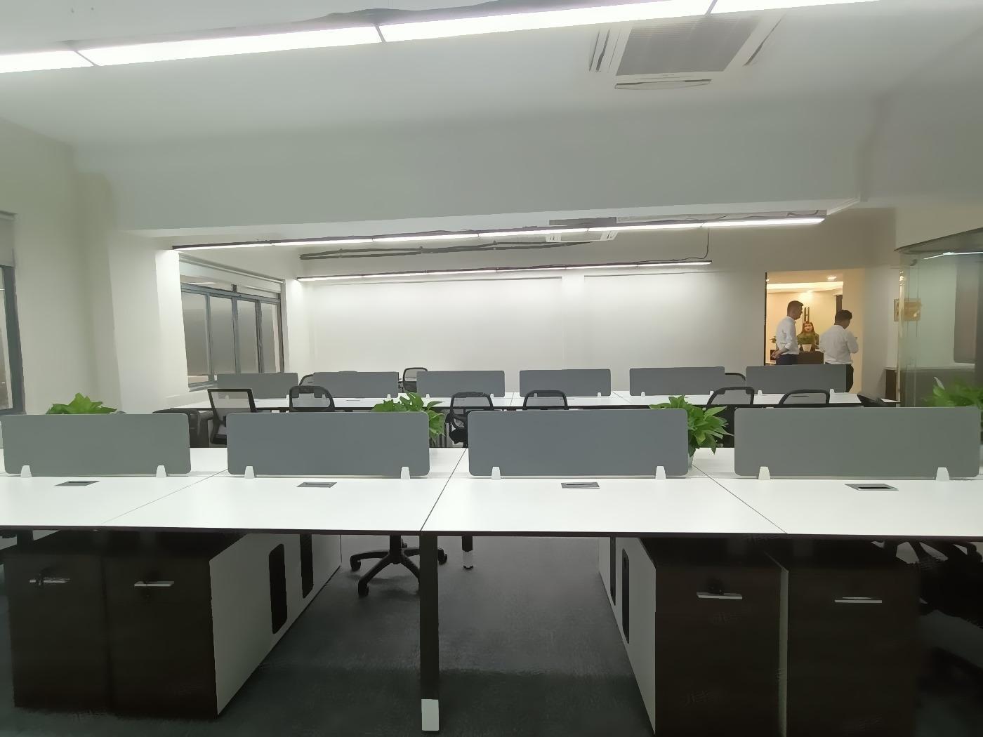 新颐创客园420平米办公室出租_2.00元/m²/天