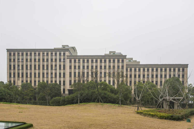 上海扬子江企业国际广场地址（长宁区临新路268弄）