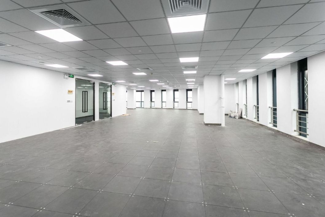 西紫商务楼1600平米办公室出租_3.10元/m²/天
