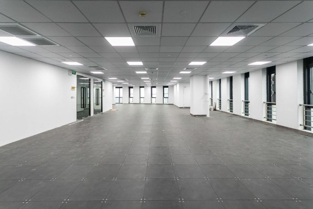 西紫商务楼3000平米办公室出租_3.00元/m²/天