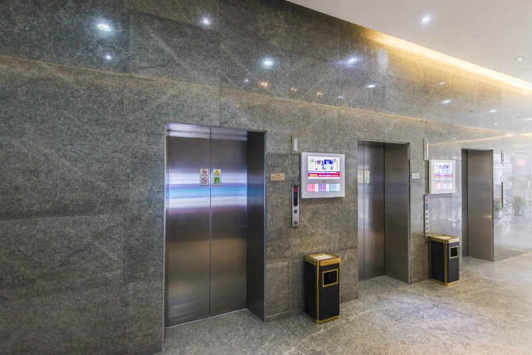 晨讯科技大楼电梯厅